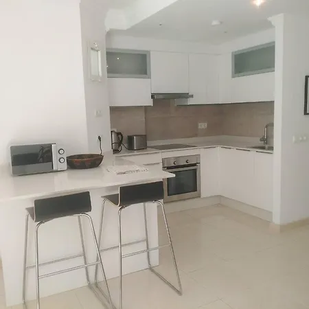 2 Bed Gf Near Puerto Banus