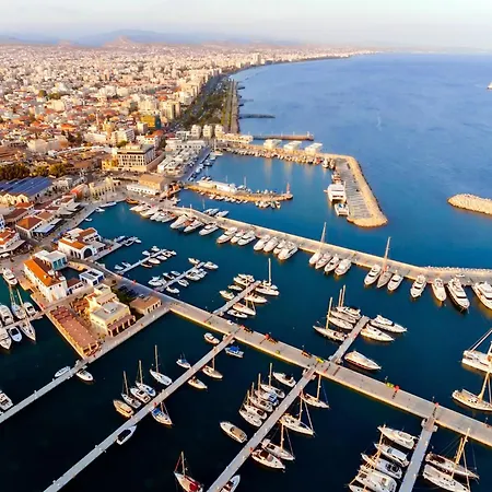 2 Bed Gf Near Puerto Banus Marbella