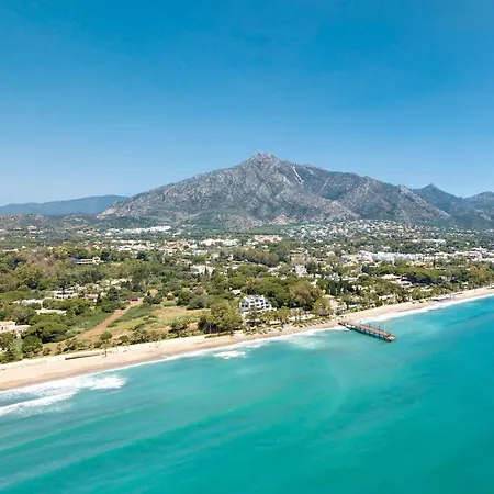 2 Bed Gf Near Puerto Banus 아파트
